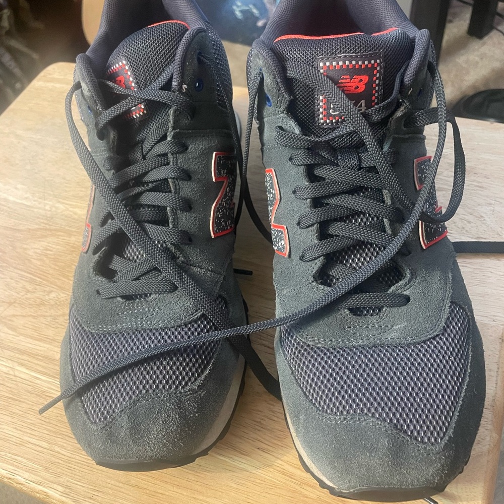 New Balance Gray and Red Sneakers with Mesh and Suede